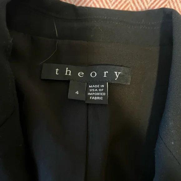 Black Theory Vest - Picture 2 of 4